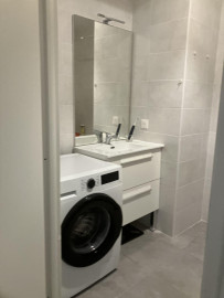 
                                                                                        Location
                                                                                         Stropezgolf A8 28 mn 
40 mn TGV/idéal cadre mute