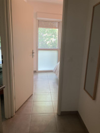 
                                                                                        Location
                                                                                         Stropezgolf A8 28 mn 
40 mn TGV/idéal cadre mute