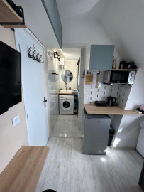 
                                                                                        Location
                                                                                         Studette à louer – Paris 15e (Métro Convention)
