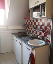 
                                                                                        Location
                                                                                         Studette Paris 9è