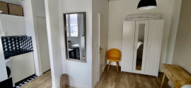 
                                                                                        Location
                                                                                         Studio 1 pièce