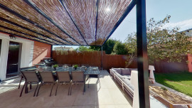 
                                                                                        Location
                                                                                         Studio 1 pièce