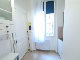 
                                                                                        Location
                                                                                         Studio 11m² paris 11