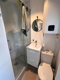 
                                                                                        Location
                                                                                         Studio 11m2 - quartier des Batignolles