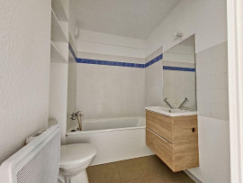 
                                                                                        Location
                                                                                         Studio 13005 / 5 minutes Fac de médecine Timone