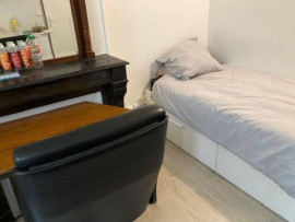 
                                                                                        Location
                                                                                         Studio 13m² meublé bail temporaire