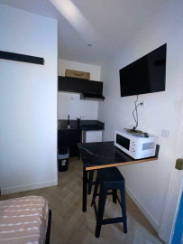 
                                                                                        Location
                                                                                         Studio 13m2 - Jardin des plantes - à 2mn du bus F1