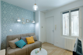 
                                                                                        Location de vacances
                                                                                         Studio 15 m2 Situé a 28 Rue Berzélius 75017 Paris