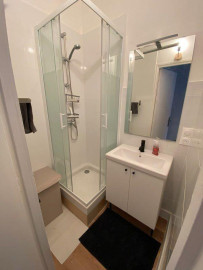 
                                                                                        Location
                                                                                         Studio 15m2