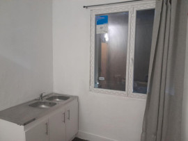 
                                                                                        Location
                                                                                         Studio 15m2 rénové près gare Stain Pierrefitte