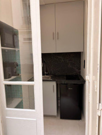 
                                                                                        Location
                                                                                         Studio 17 m2 Porte Maillot