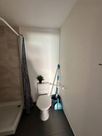 
                                                                                        Location
                                                                                         Studio 17m² Bron