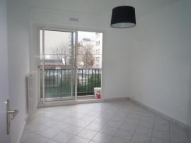 
                                                                                        Vente
                                                                                         Studio 18,05m² balcon cave parking