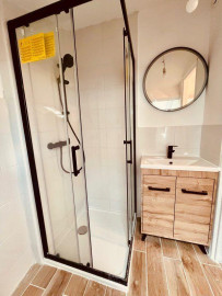 
                                                                                        Location
                                                                                         Studio 18m² hyper centre ville Poitiers