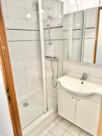 
                                                                                        Location
                                                                                         Studio 20 m² meublé – lumineux et calme