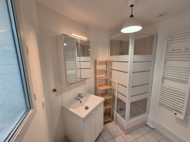 
                                                                                        Location
                                                                                         Studio 21m2 meublé - Gare du nord/La Chapelle