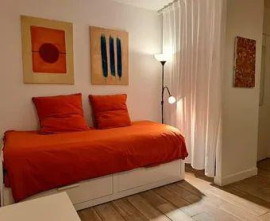 
                                                                                        Location
                                                                                         Studio 22m2 full équipé, 8min à pieds du Metro 11!