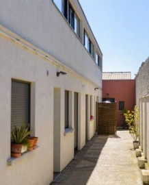 
                                                                                        Location
                                                                                         Studio 22m2 full équipé, 8min à pieds du Metro 11!