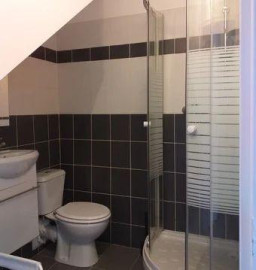 
                                                                                        Location
                                                                                         Studio 22m2 full équipé, 8min à pieds du Metro 11!