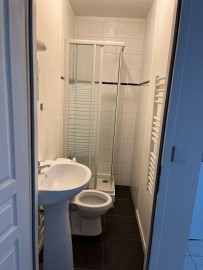 
                                                                                        Location
                                                                                         Studio 23m2-terrasse L Bonnevay/Carré de Soie