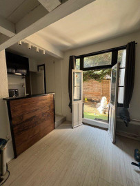 
                                                                                        Location
                                                                                         Studio 25 m² avec jardin 30 m² + mezzanine Thiais