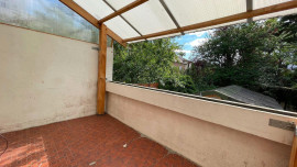 
                                                                                        Location
                                                                                         Studio 25 m2 avec terrasse avec vue sur Jardin