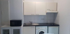 
                                                                                        Location
                                                                                         Studio 25m² avec parking