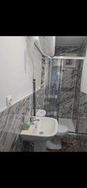 
                                                                                        Location
                                                                                         Studio 25m2 refait a neuf
