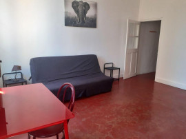 
                                                                                        Location
                                                                                         Studio 28 m2 Aix-en-Provence centre historique