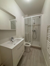 
                                                                                        Location
                                                                                         Studio 28m2