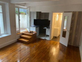 
                                                                                        Location
                                                                                         Studio 30 m2 avec jardin