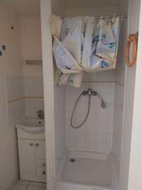 
                                                                                        Location
                                                                                         Studio 30m2