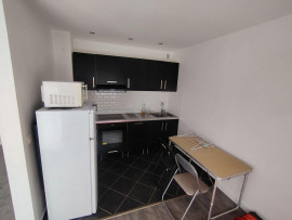 
                                                                                        Location
                                                                                         Studio 33 m2 Tbe, calme, 400m métro Lucie Aubrac.