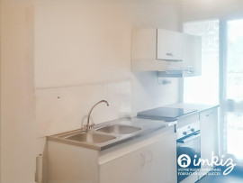 
                                                                                        Vente
                                                                                         studio  33m2 avec loggia  isolée