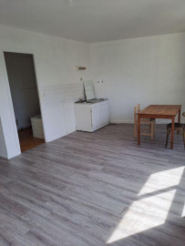 
                                                                                        Location
                                                                                         Studio 33m2 proximité ESPS