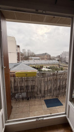 
                                                                                        Location
                                                                                         Studio 35m2 - cuisine équipée & balcon - Paris 13