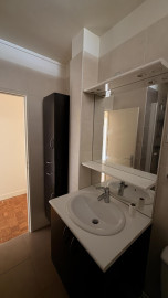 
                                                                                        Location
                                                                                         Studio 35m2 - cuisine équipée & balcon - Paris 13