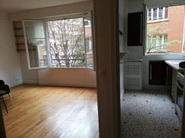 
                                                                                        Location
                                                                                         Studio 36m2 meublé à louer, Paris 16e 1350e CC