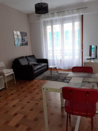 
                                                                                        Location
                                                                                         Studio 40m2 hotel des postes