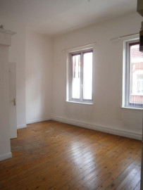 
                                                                                        Location
                                                                                         Studio