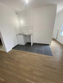 
                                                                                        Location
                                                                                         Studio à louer