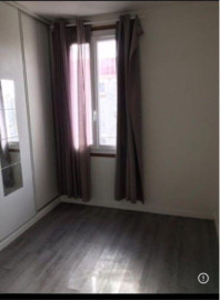 
                                                                                        Location
                                                                                         Studio à louer