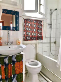 
                                                                                        Location
                                                                                         Studio à Louer à Château Rouge
