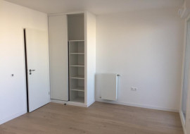 
                                                                                        Location
                                                                                         Studio à louer à Issy les Moulineaux