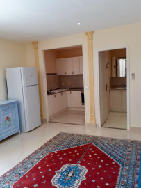 
                                                                                        Location
                                                                                         Studio à louer dans belle propriété tranquille