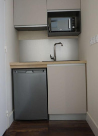 
                                                                                        Location
                                                                                         Studio à saisir