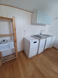 
                                                                                        Location
                                                                                         Studio atypique