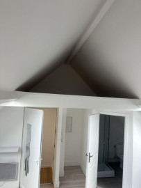 
                                                                                        Location
                                                                                         Studio au calme