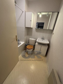 
                                                                                        Location
                                                                                         Studio au calme avec balcon et place de parking