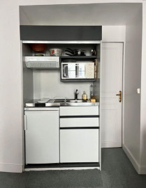 
                                                                                        Location
                                                                                         Studio au coeur de Saint Germain des Près Paris 6è